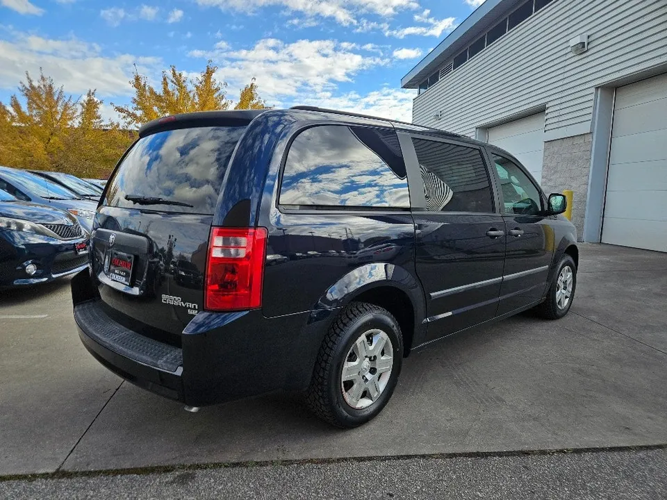 Dodge Grand Caravan 2010 photo 5