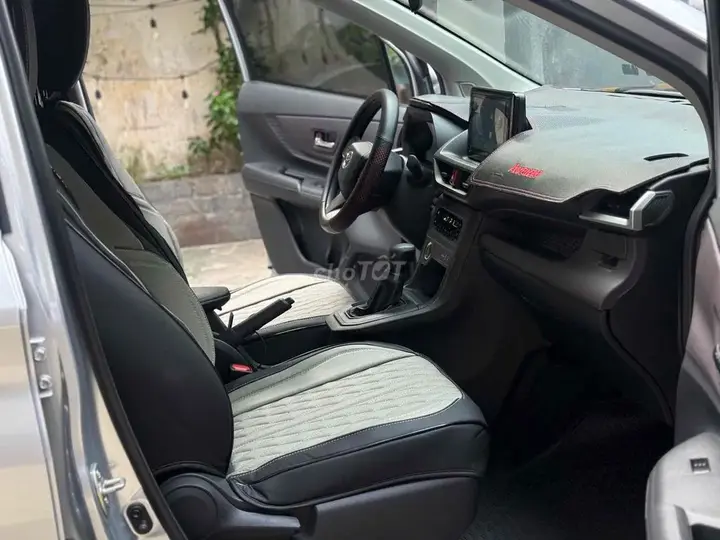Toyota Avanza 2025 photo 5
