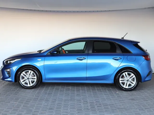 Kia Ceed Sw 2019 photo 2