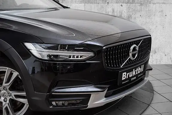 Volvo V90 Cross Country 2020 photo 2