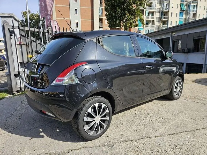 Lancia Ypsilon 2013 photo 4
