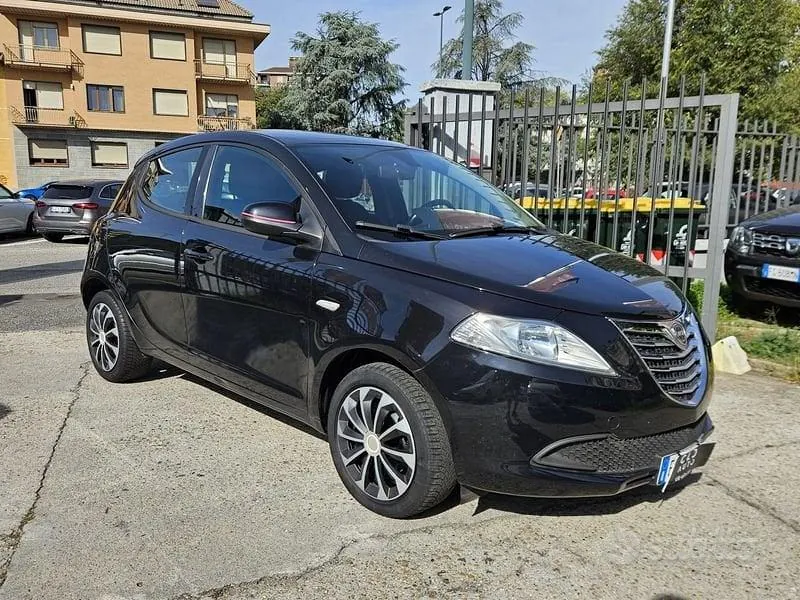 Lancia Ypsilon 2013 photo 3