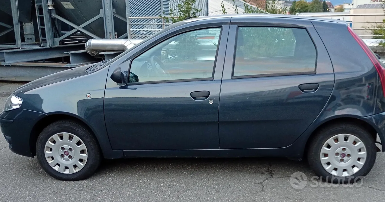 Fiat Punto 2010 photo 4