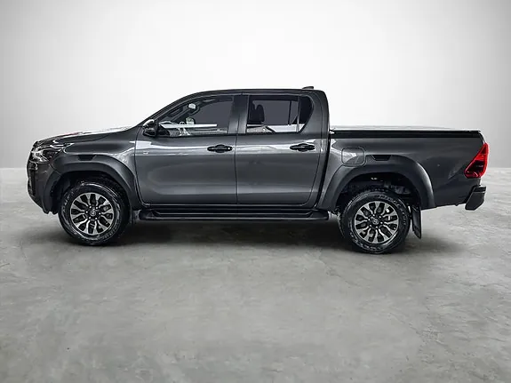 Toyota Hilux 2023 photo 2