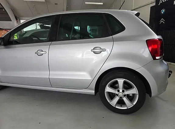 Volkswagen Polo 2012 photo 5