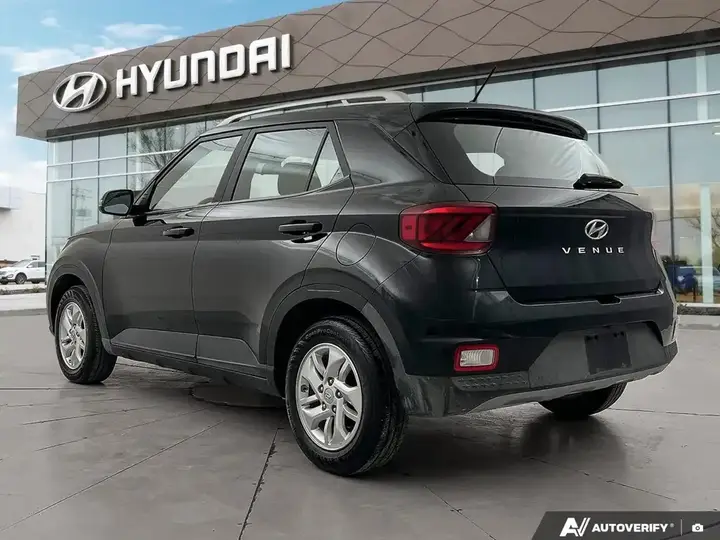 Hyundai Venue 2025 photo 5