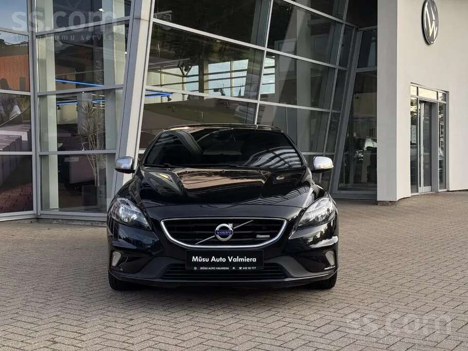 Volvo V40 2013 photo 2