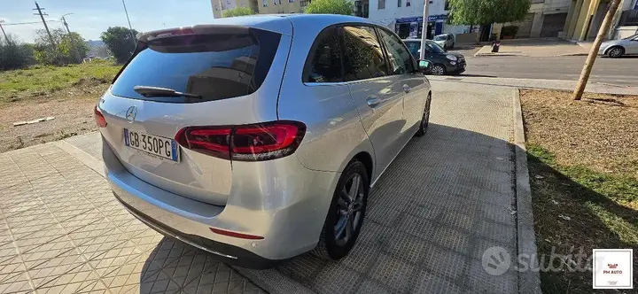 Mercedes-Benz B-Class 2020 photo 3