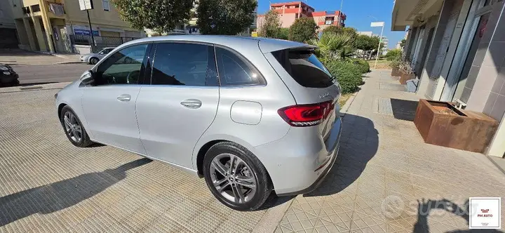 Mercedes-Benz B-Class 2020 photo 4
