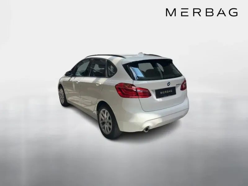 BMW 2 Series 2020 photo 2