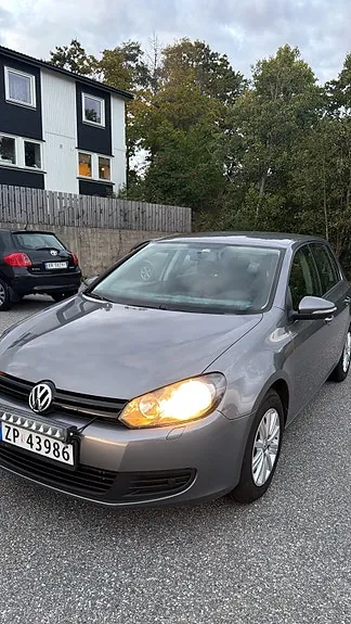 Volkswagen Golf 2010 photo 2