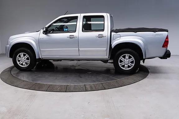 Isuzu D-Max 2010 photo 2