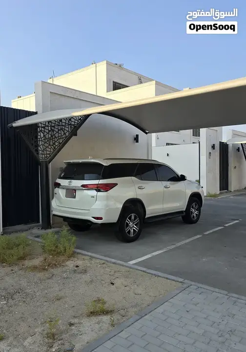 Toyota Fortuner 2017 photo 2