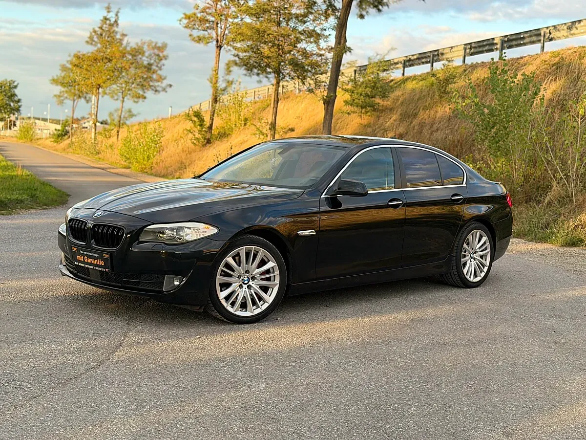BMW 5 Series 2012 photo 3