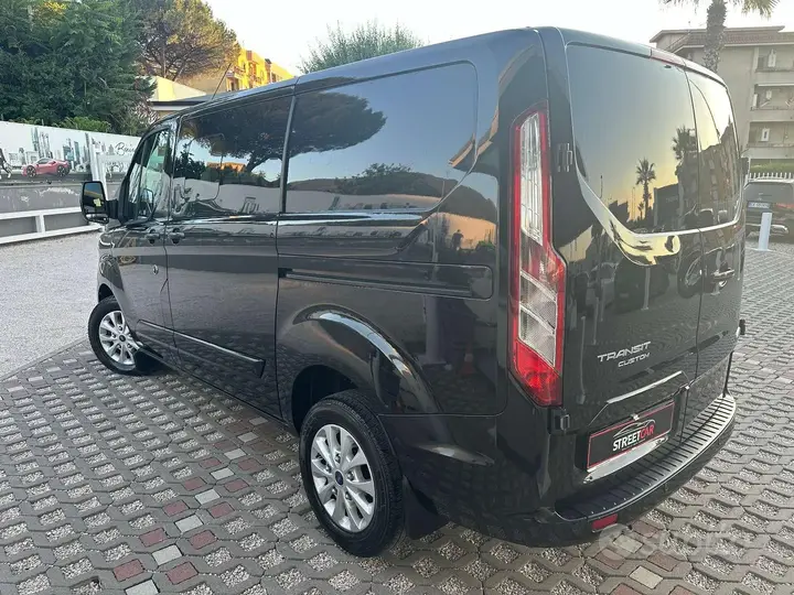Ford Transit Custom photo 5