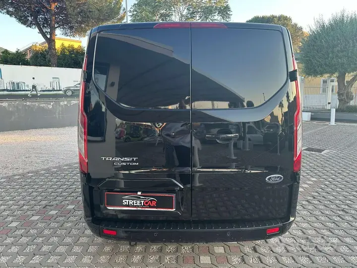 Ford Transit Custom photo 4