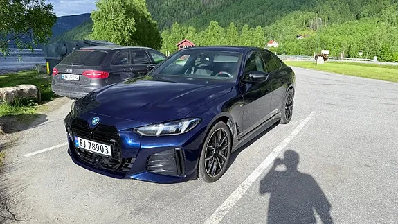 BMW I4 2025 photo 4