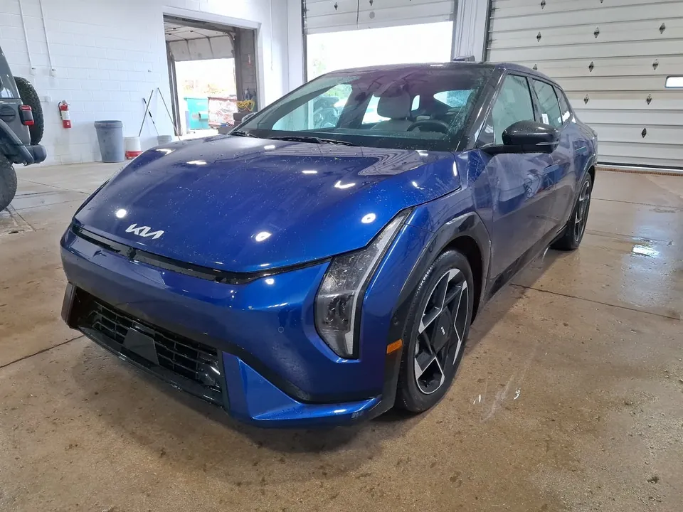 Kia Ev4