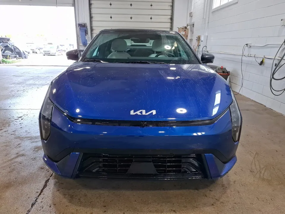 Kia Ev4 2026 photo 2