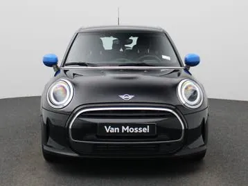 Mini One 2022 photo 3