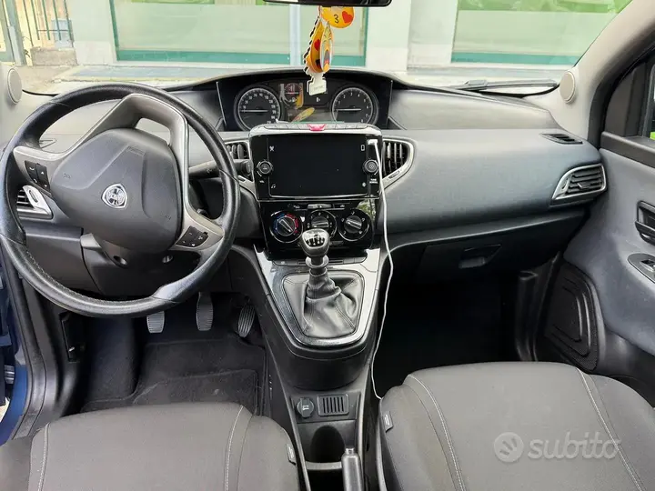 Lancia Ypsilon 2022 photo 5
