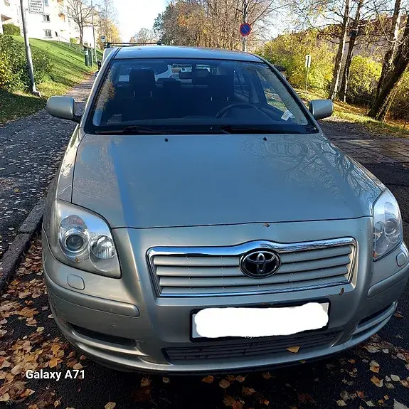 Toyota Avensis 2004 photo 4