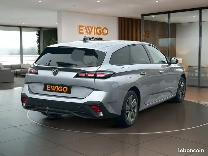 Peugeot 308 2022 photo 2