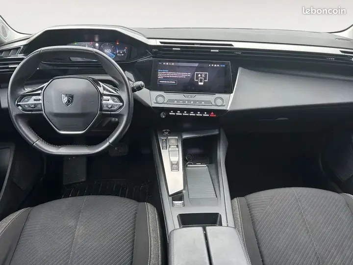 Peugeot 308 2022 photo 3