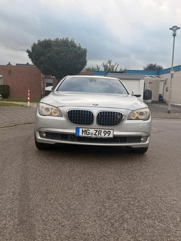 BMW 740D