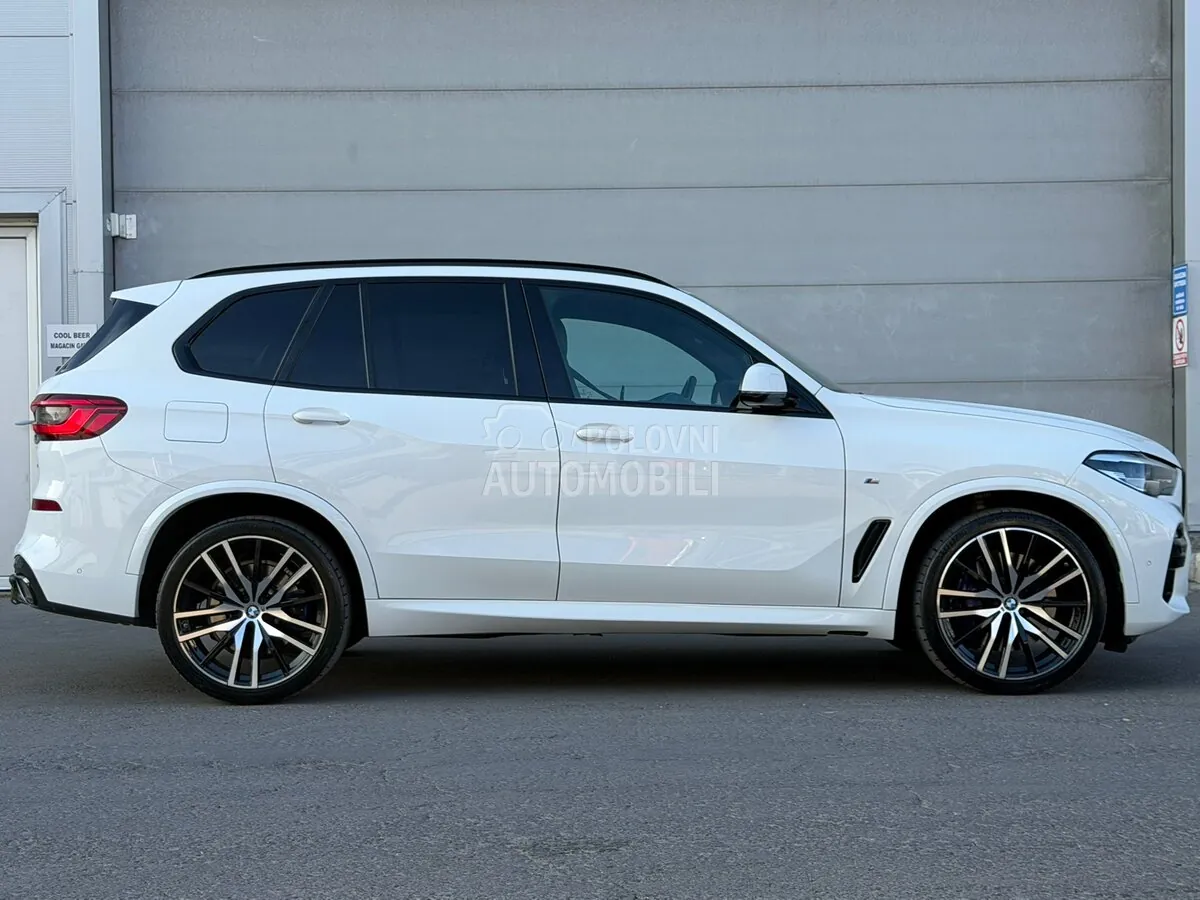 BMW X5 2019 photo 2