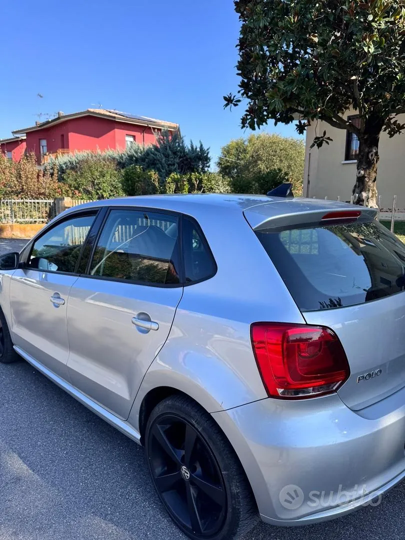 Volkswagen Polo 2010 photo 5