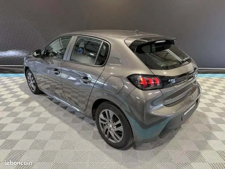 Peugeot 208 2022 photo 2
