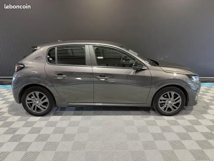 Peugeot 208 2022 photo 4