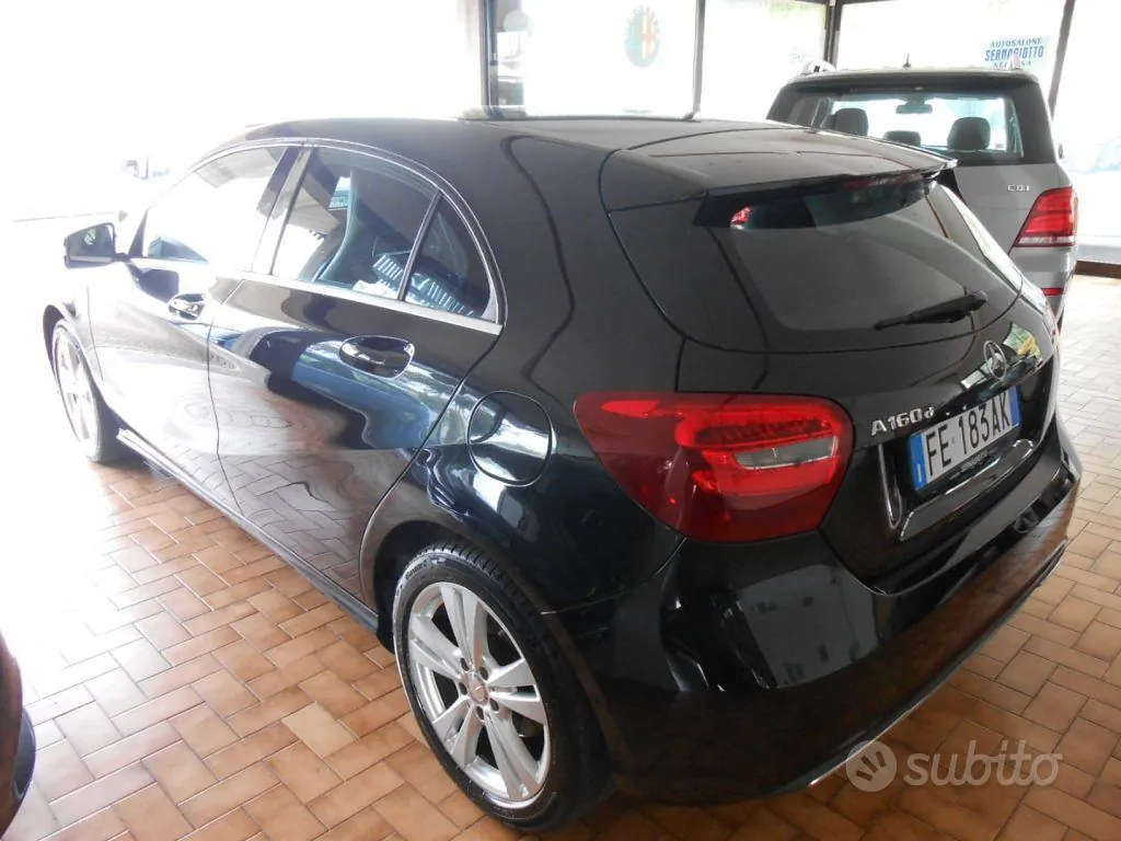 Mercedes-Benz A160 2016 photo 4