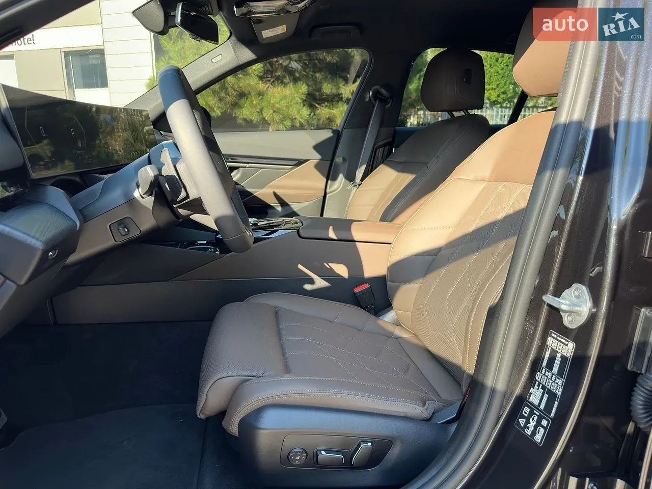 BMW 5 Series 2026 photo 2