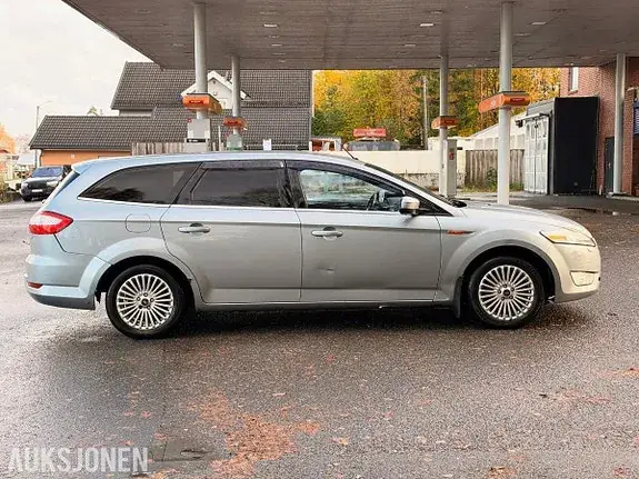 Ford Mondeo 2010 photo 2