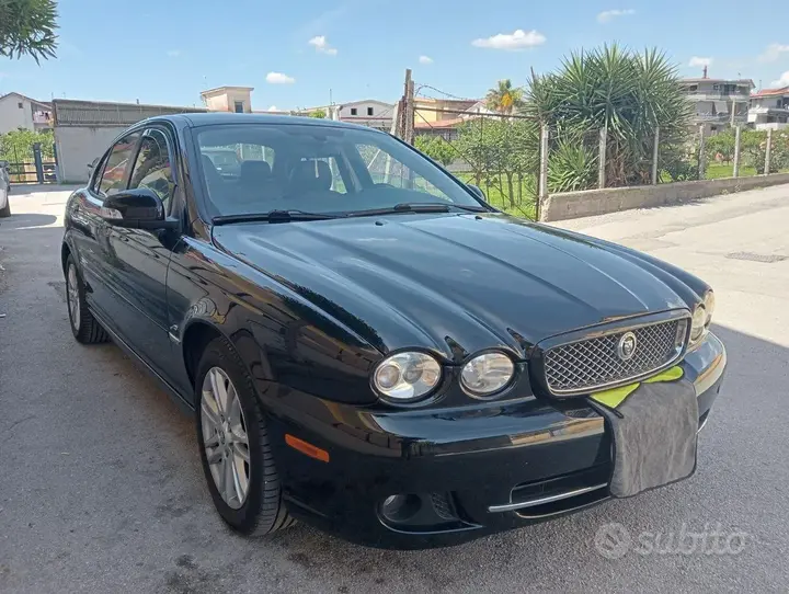 Jaguar X-Type