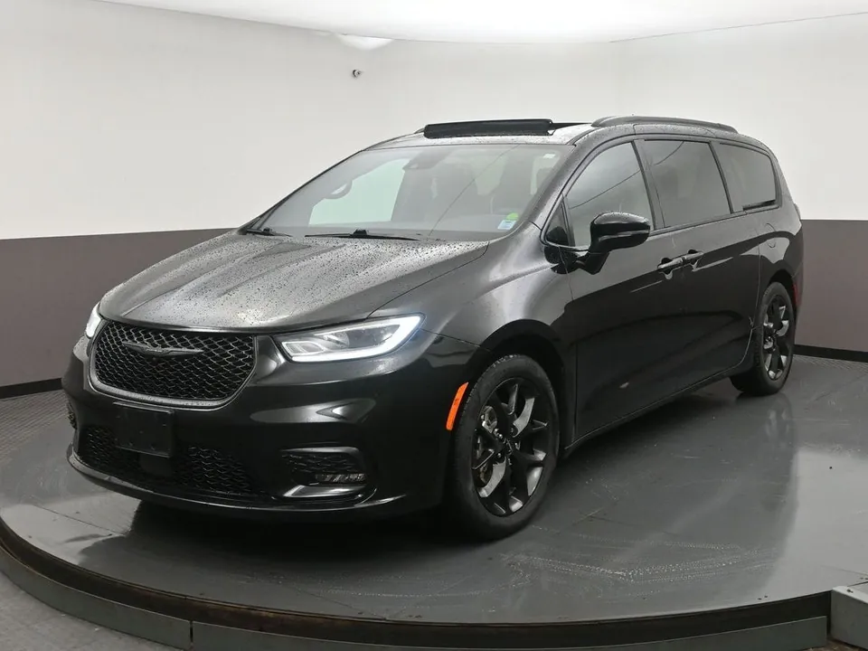 Chrysler Pacifica 2025 photo 3
