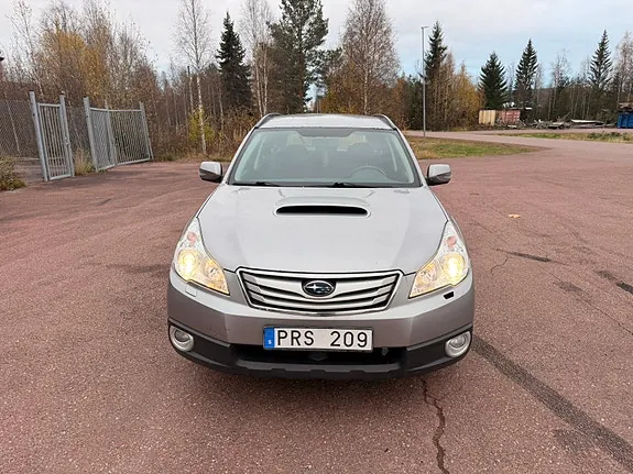 Subaru Outback 2010 photo 5