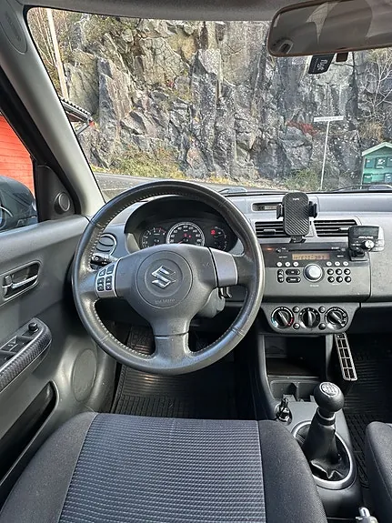 Suzuki Swift 2008 photo 5