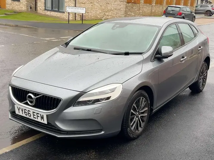 Volvo V40 2016 photo 2