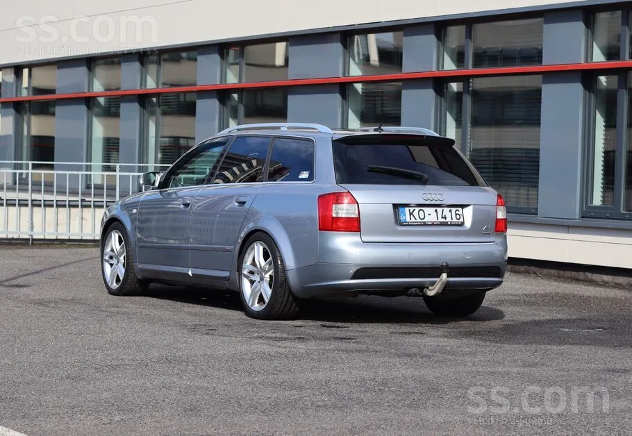 Audi A4 2004 photo 4
