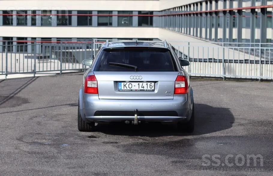 Audi A4 2004 photo 5