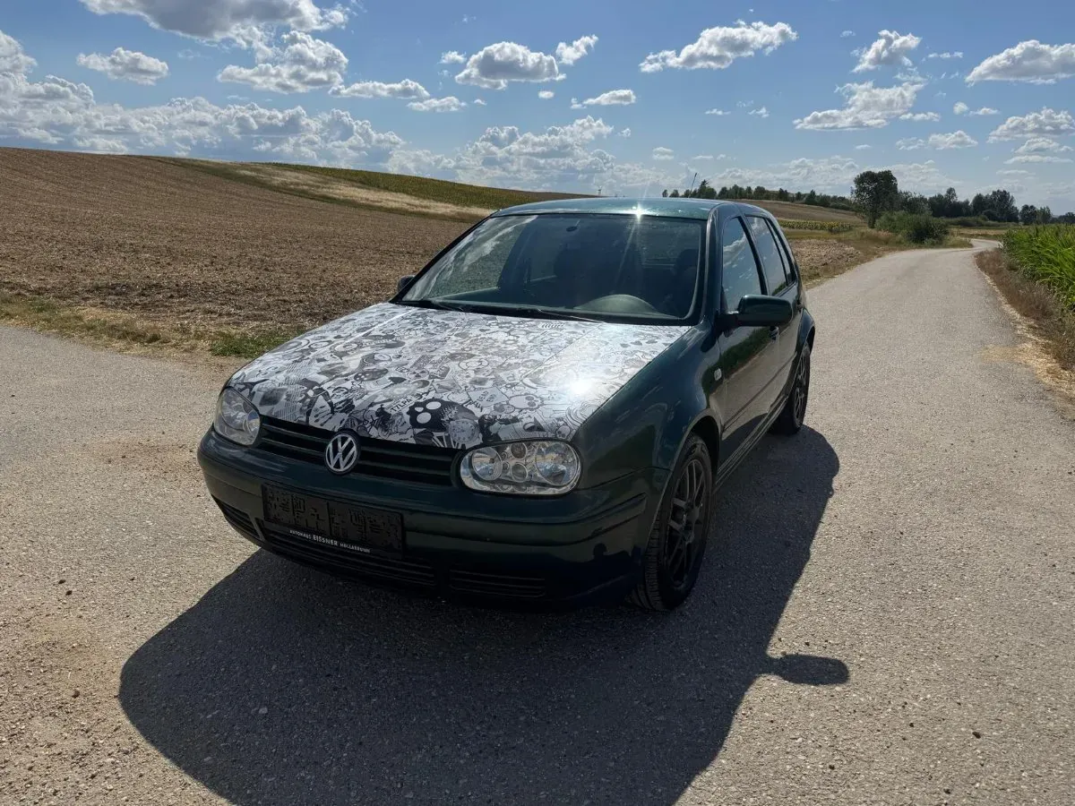 Volkswagen Golf 1999 photo 2