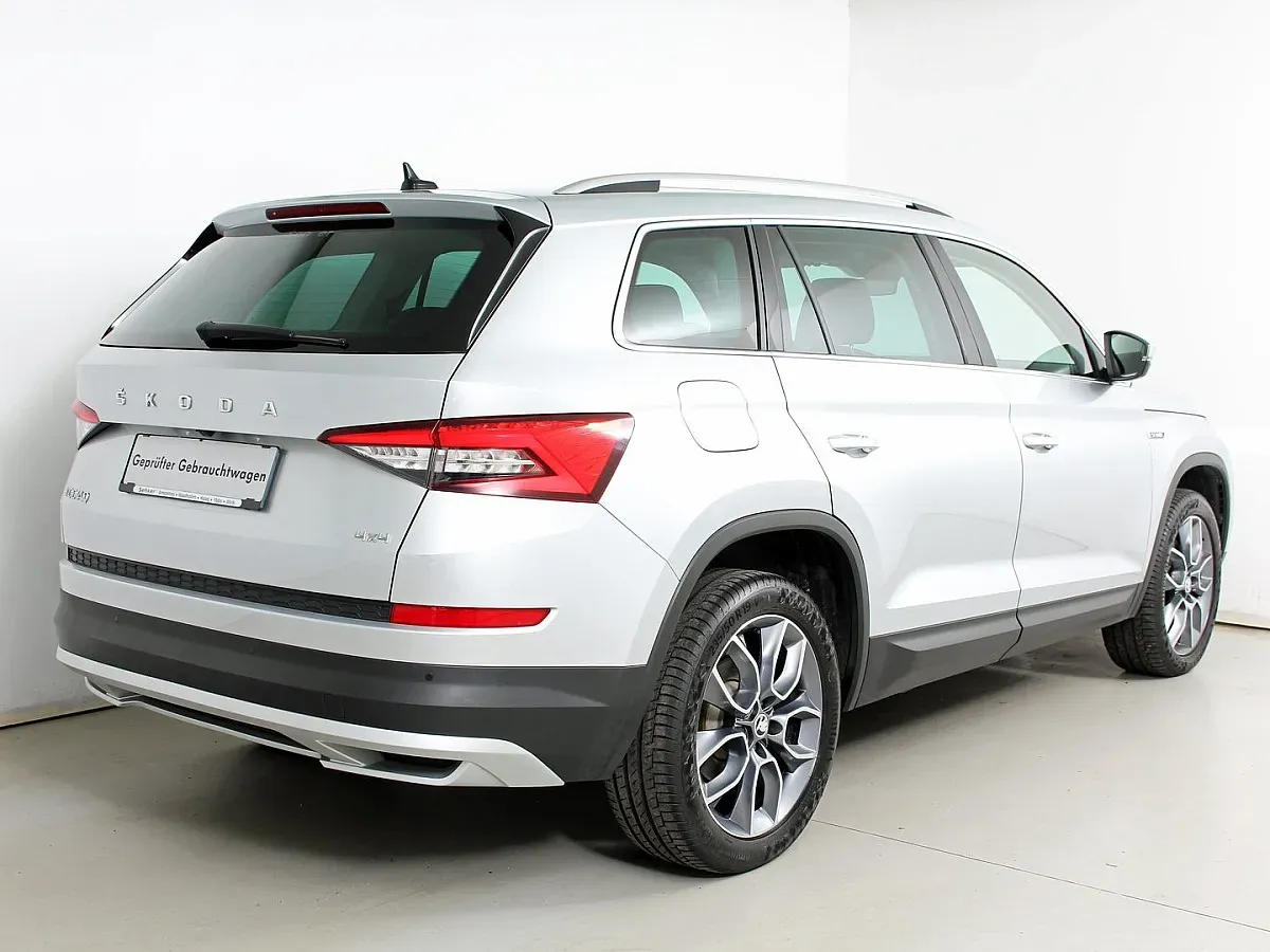 Skoda Kodiaq 2021 photo 2