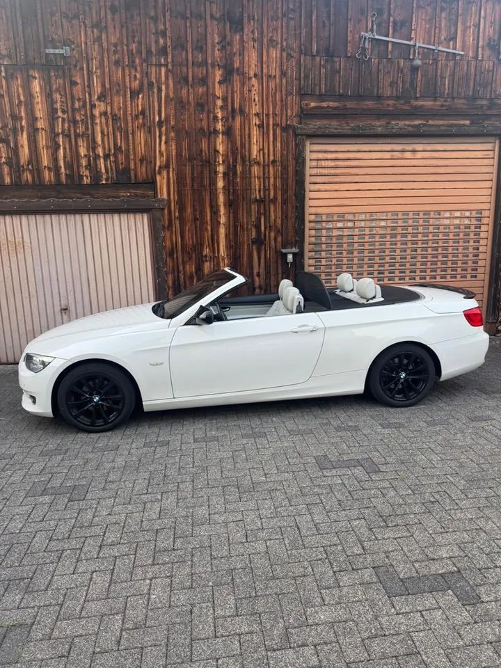 BMW 320I