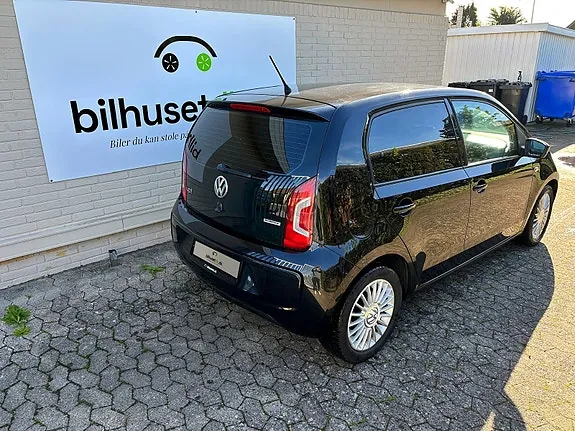 Volkswagen Up 2016 photo 5