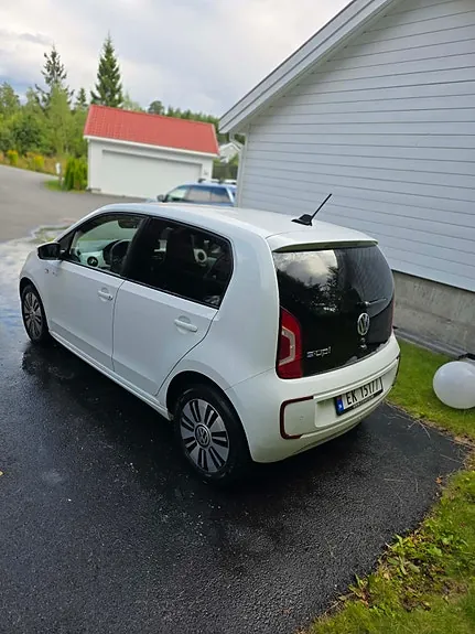 Volkswagen E-Up! 2016 photo 4