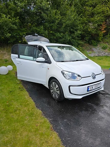 Volkswagen E-Up! 2016 photo 3