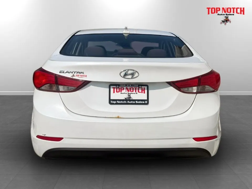 Hyundai Elantra 2015 photo 5